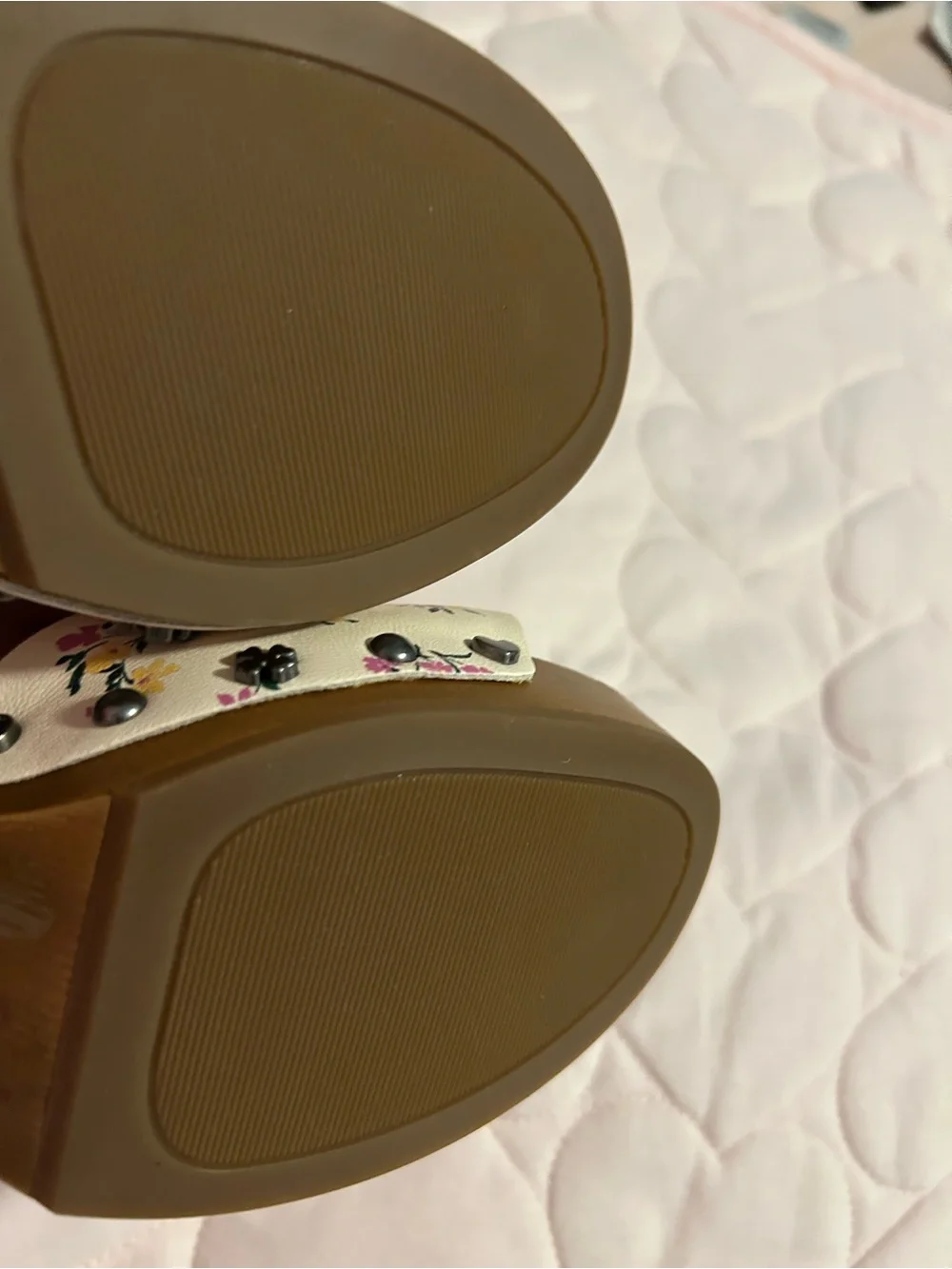 Lucky Brand Cream Floral Ankle-Strap Sandals